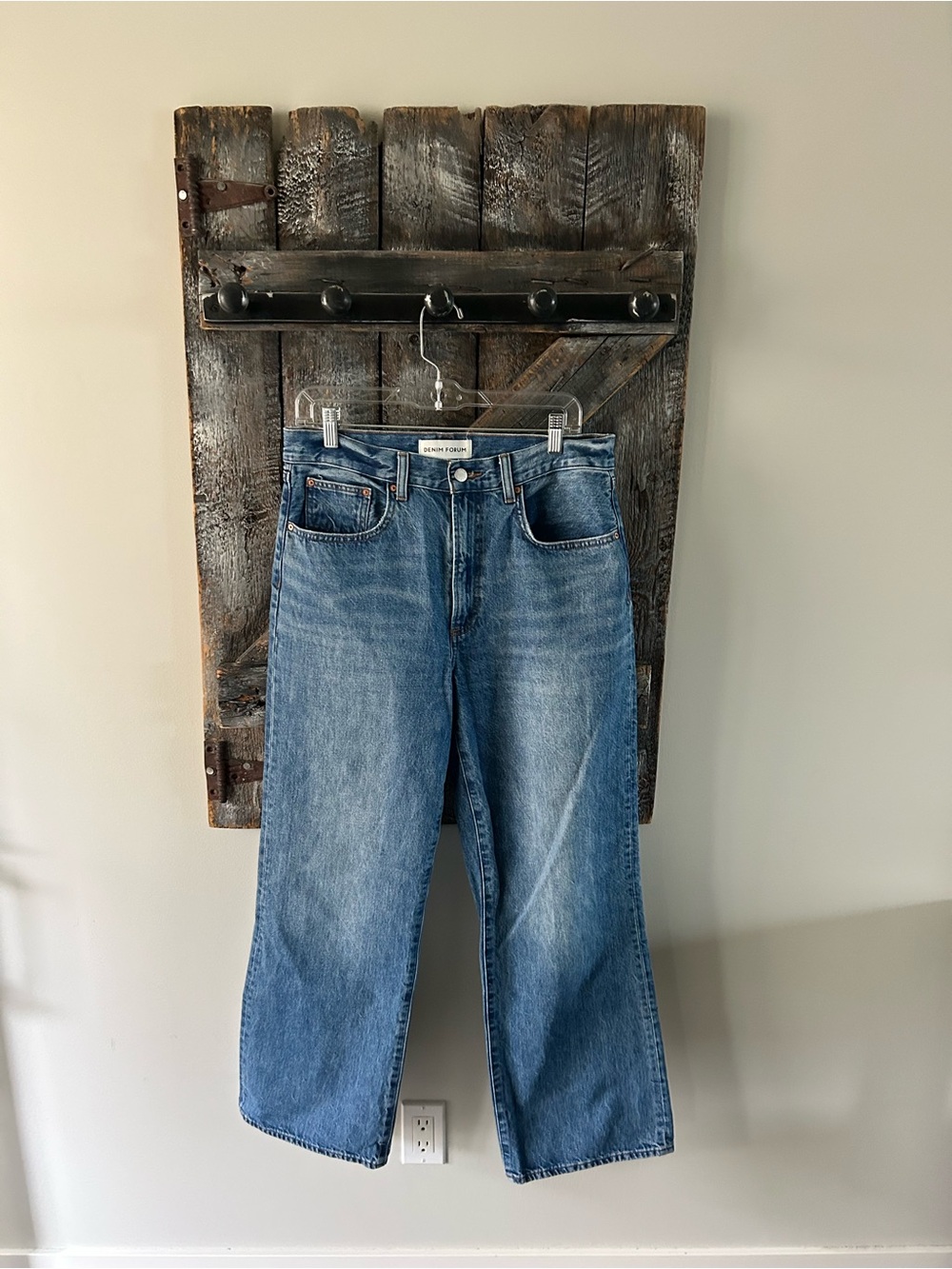Women's Denim Forum The Farrah Hi-Rise Wide Medium Blue Wash Jean